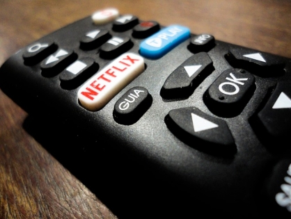 Netflix через партнёрства с операторами платного ТВ попал в 300 млн домов