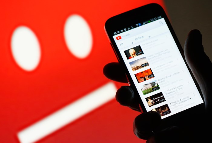 YouTube побеждает Facebook среди молодежи