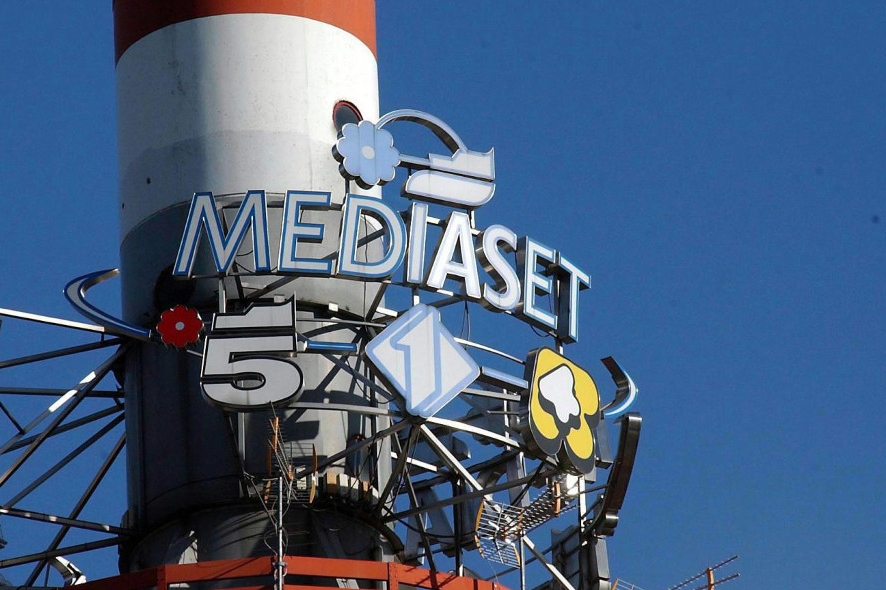 Мадридский суд приостановил процесс слияния итальянского и испанского филиалов Mediaset