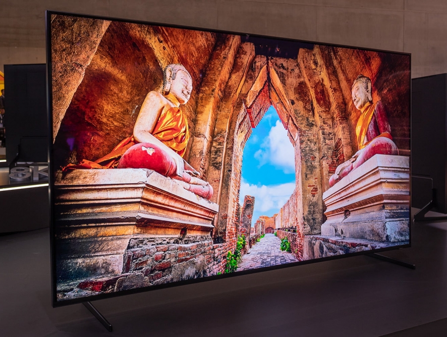 Samsung инвестирует $11 млрд в телевизоры следующего поколения