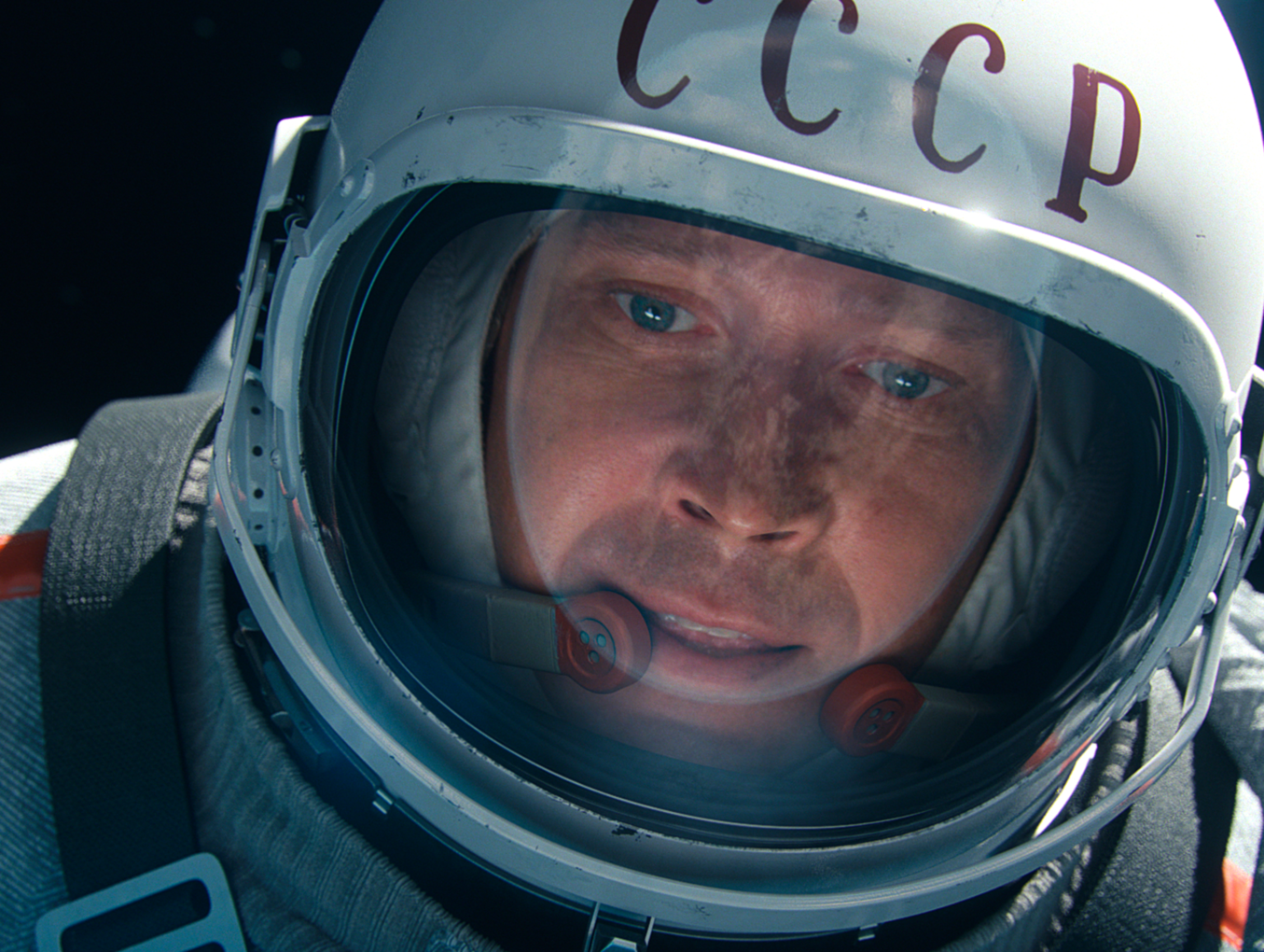 Космонавты рассказали IVI, как смотрят кино на МКС
